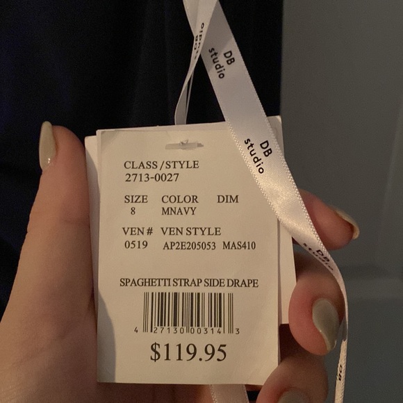 Formal spaghetti strap dress - Picture 3 of 3